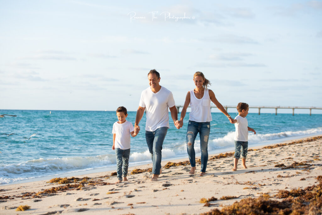 Aventura family beach photo session