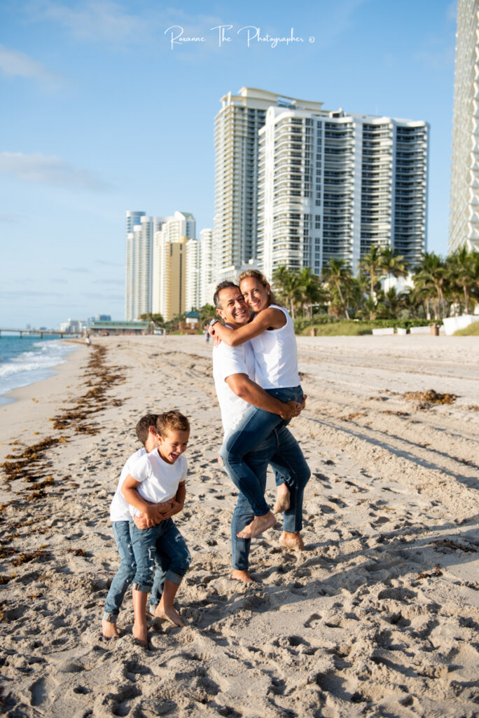 Aventura family beach photo session