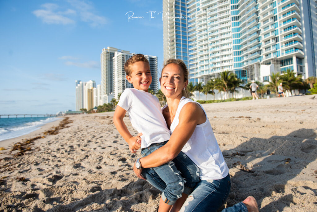 Aventura family beach photo session